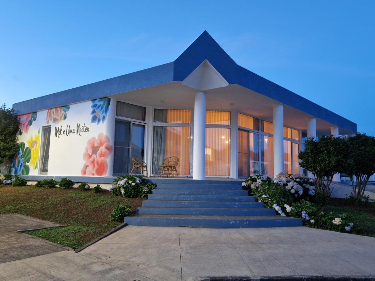 Albergue Mil E Uma Noites Santa Cruz das Flores Exterior foto